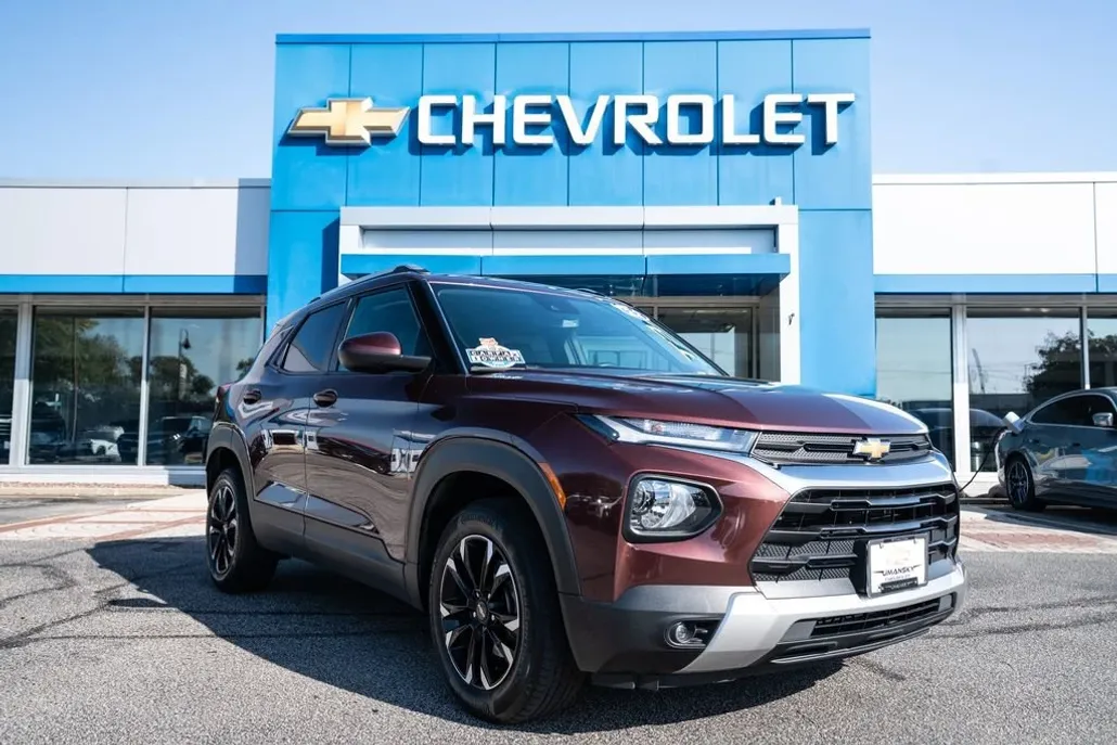 2022 Chevrolet Trailblazer LT photo 1