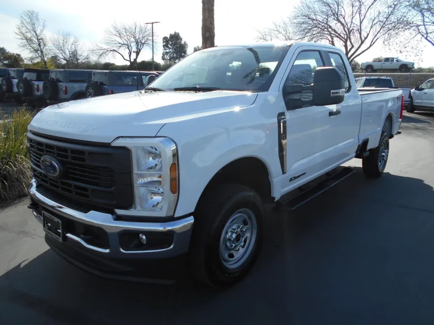 2025 Ford F-250 XL photo 1