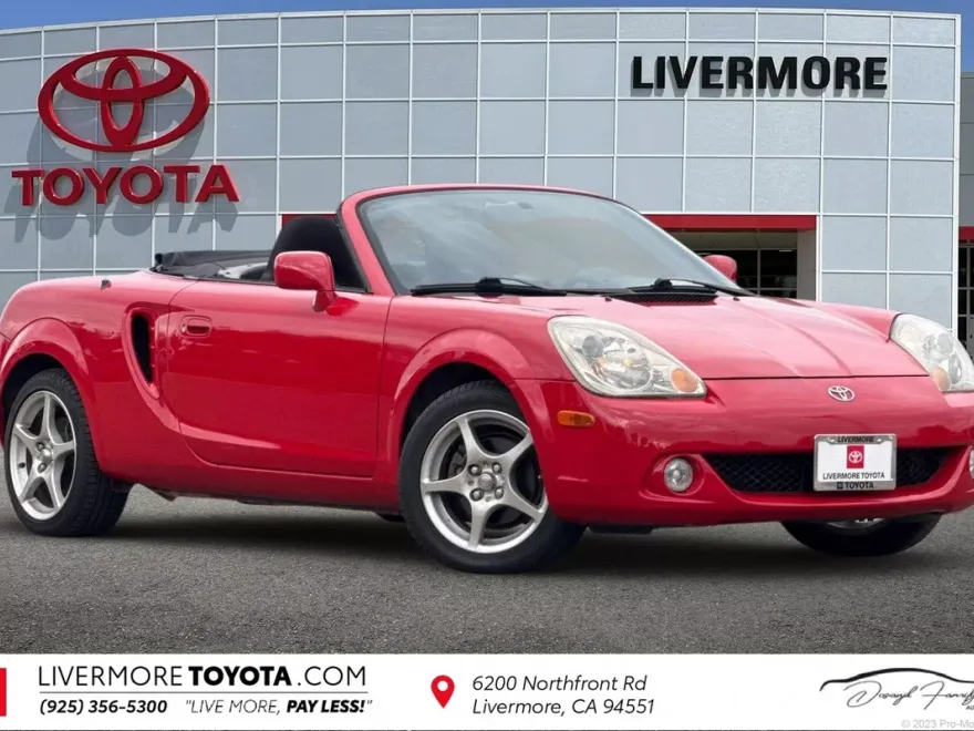 2005 Toyota MR2 Spyder Base photo 1