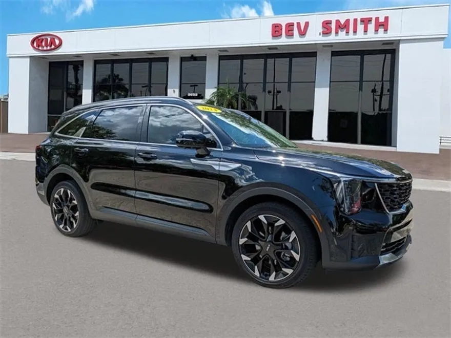 2024 Kia Sorento SX photo 1