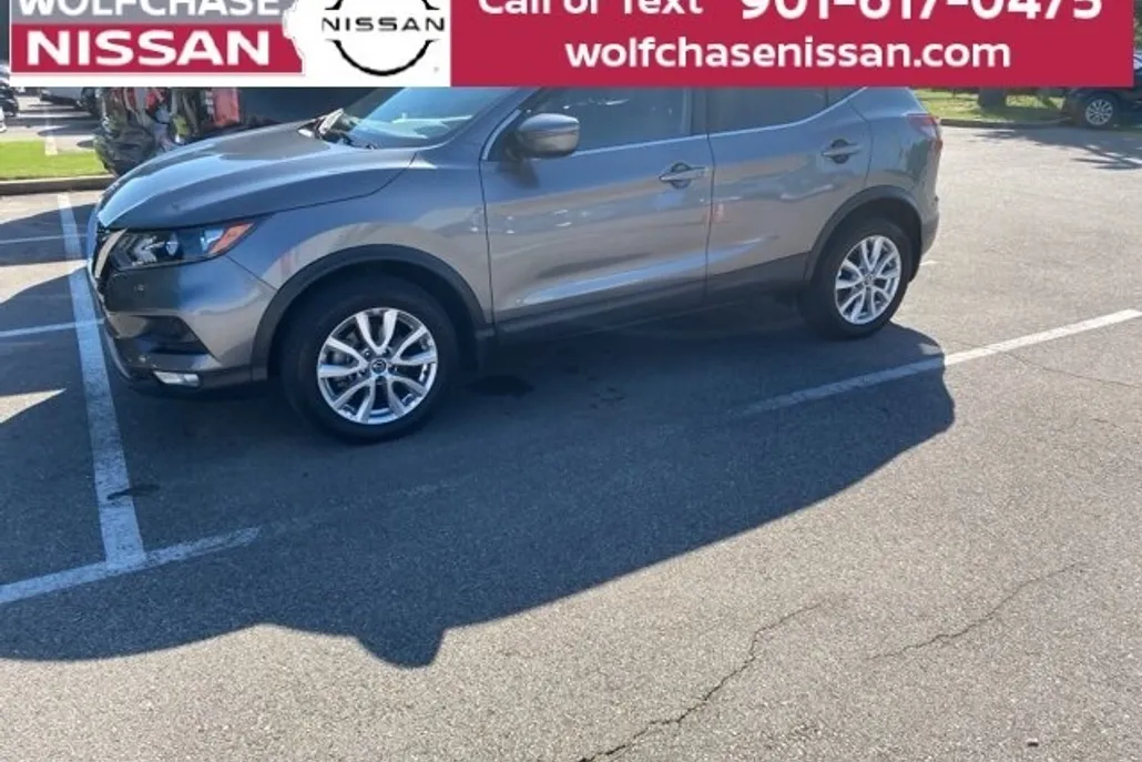 2021 Nissan Rogue Sport SV photo 1