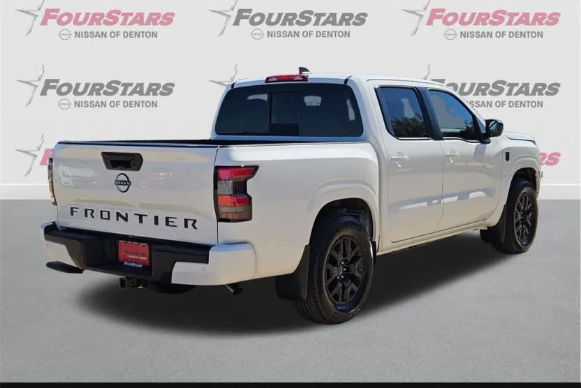 2026 Nissan Frontier SV photo 1