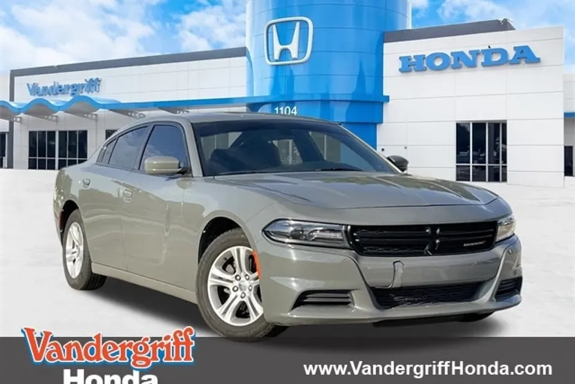 2019 Dodge Charger SXT photo 1