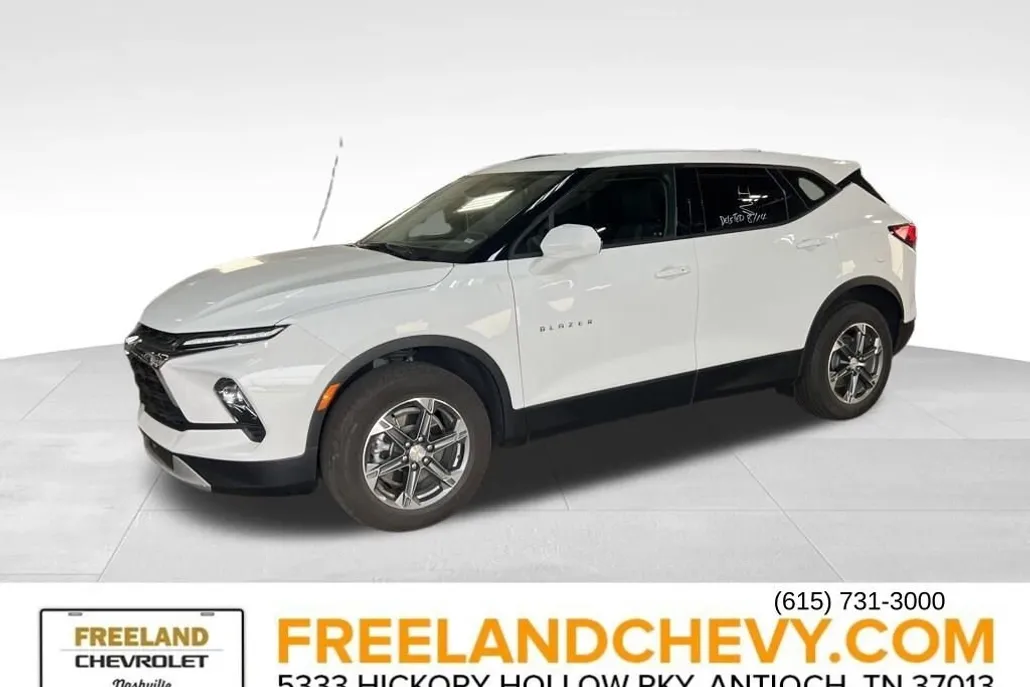 2025 Chevrolet Blazer 2LT photo 1