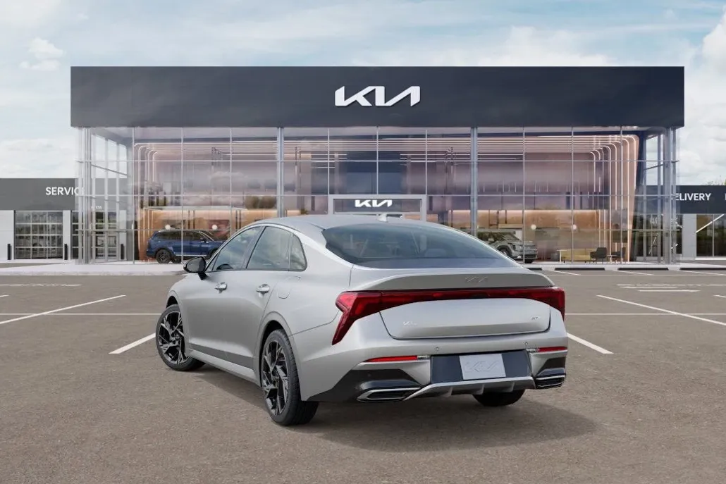 2026 Kia K5 GT-Line photo 1