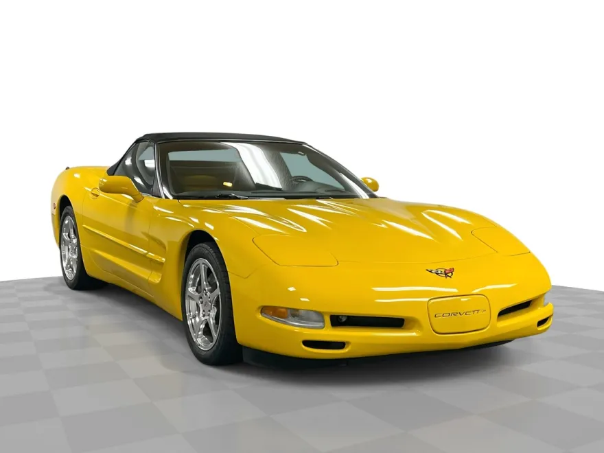 2004 Chevrolet Corvette Base photo 1
