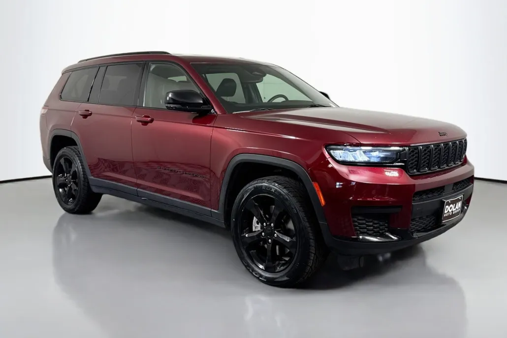 2023 Jeep Grand Cherokee Altitude photo 1