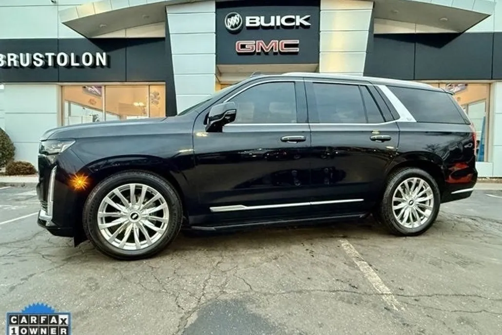 2021 Cadillac Escalade ESV Sport photo 1