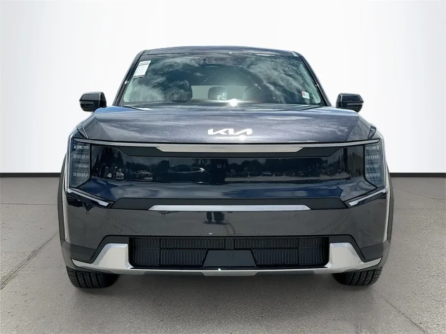 2026 Kia EV9 Light photo 1