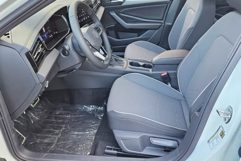 2026 Volkswagen Jetta Sport photo 1