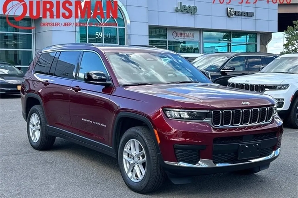 2025 Jeep Grand Cherokee Laredo photo 1