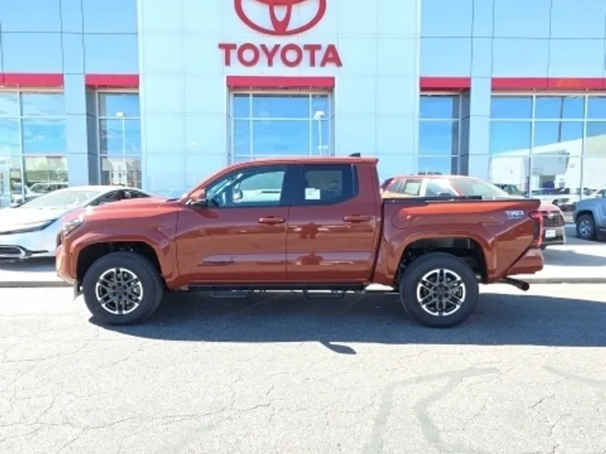 2025 Toyota Tacoma TRD Sport Double Cab photo 1