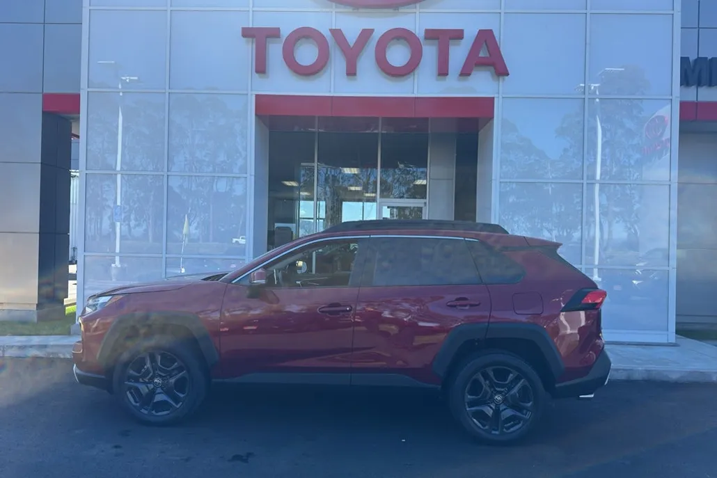 2023 Toyota RAV4 Adventure photo 1