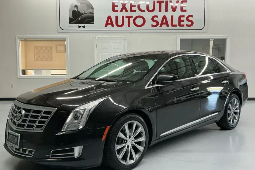 2013 Cadillac XTS Luxury photo 1