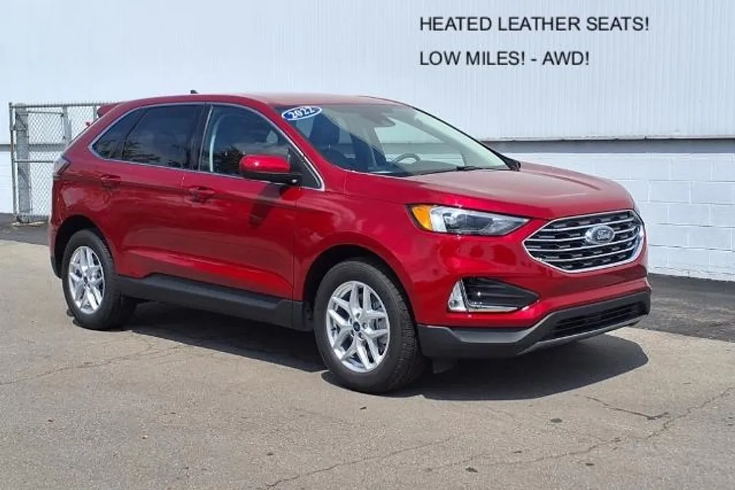 2022 Ford Edge SEL photo 1