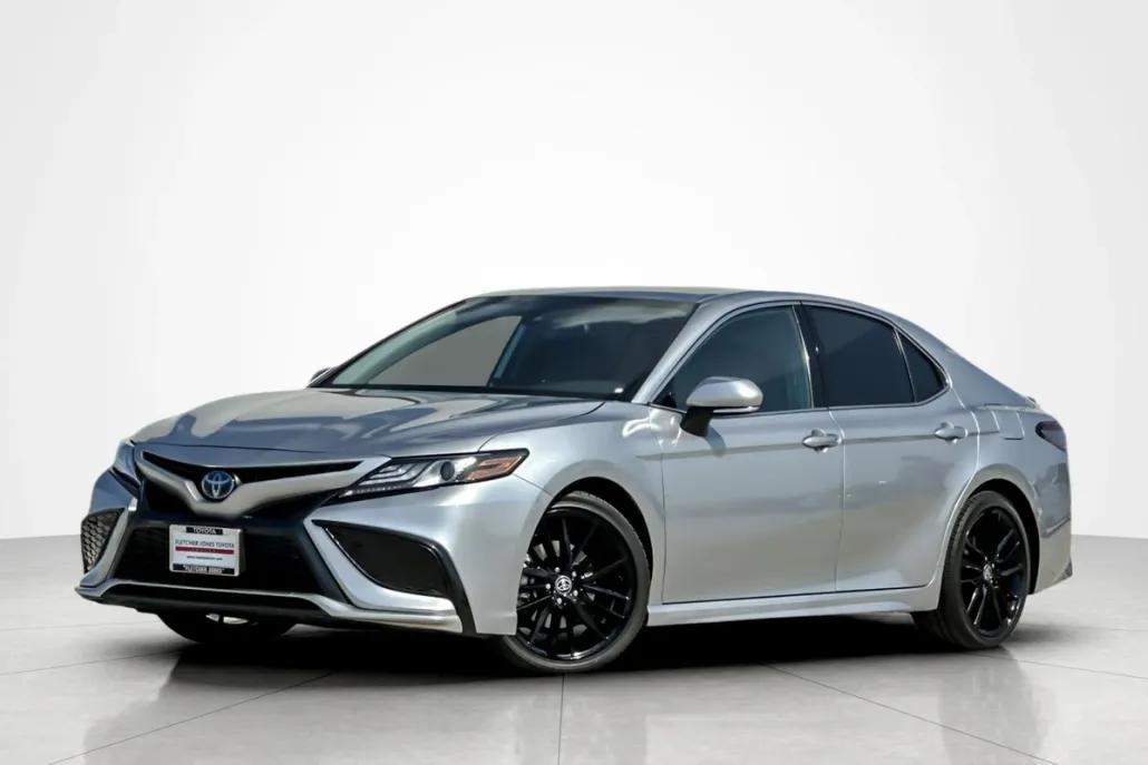2023 Toyota Camry Hybrid XSE photo 1