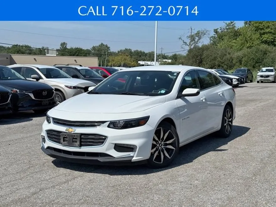 2018 Chevrolet Malibu 1LT photo 1