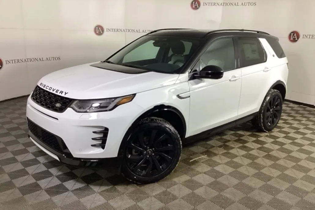 2025 Land Rover Discovery Sport SE photo 1