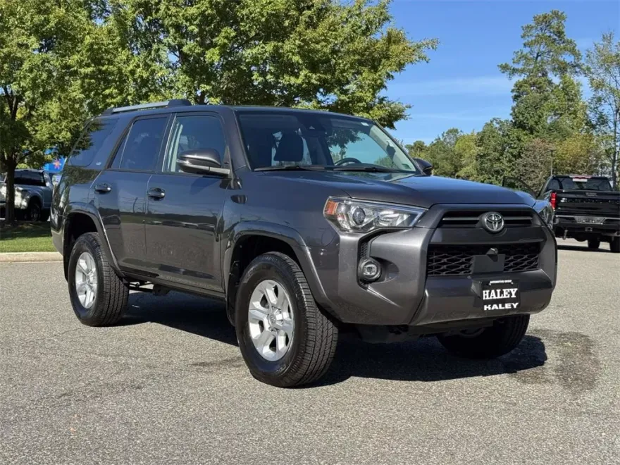 2023 Toyota 4Runner SR5 Premium photo 1