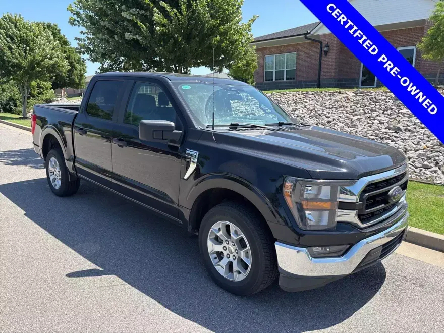 2023 Ford F-150 XLT photo 1