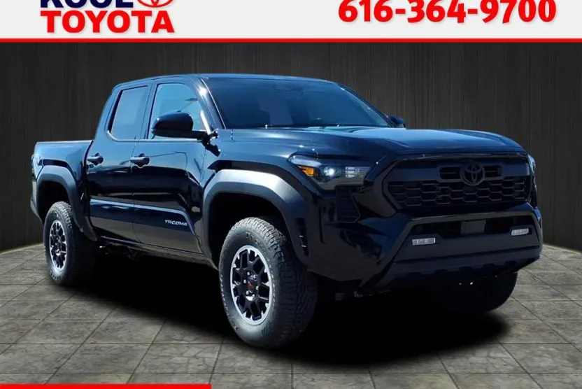 2025 Toyota Tacoma TRD Off-Road Double Cab photo 1