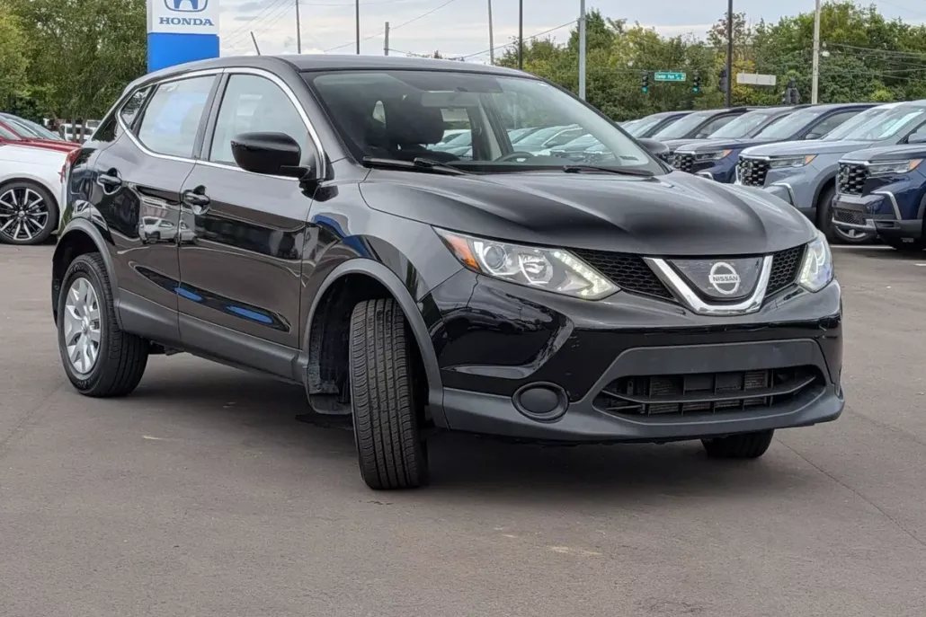 2019 Nissan Rogue Sport S photo 1