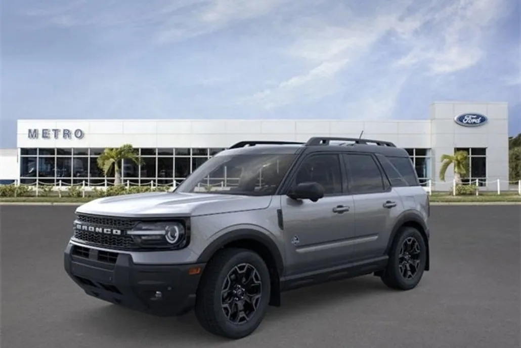 2025 Ford Bronco Sport Outer Banks photo 1
