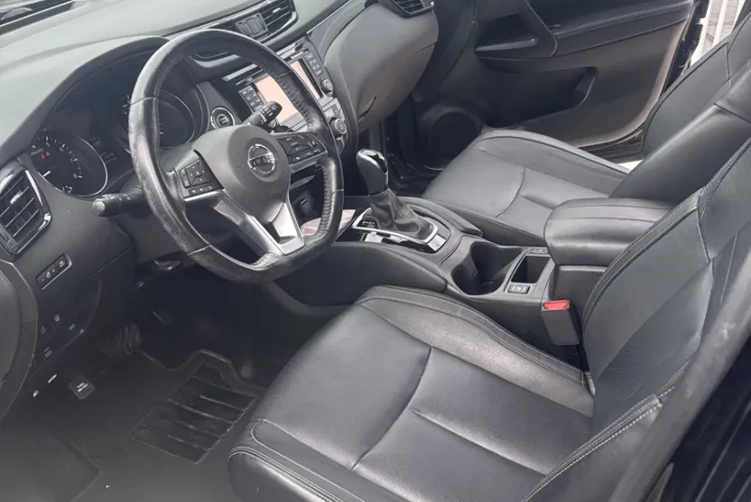 2018 Nissan Rogue Sport SL photo 1