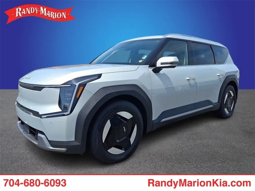 2026 Kia EV9 Wind photo 1