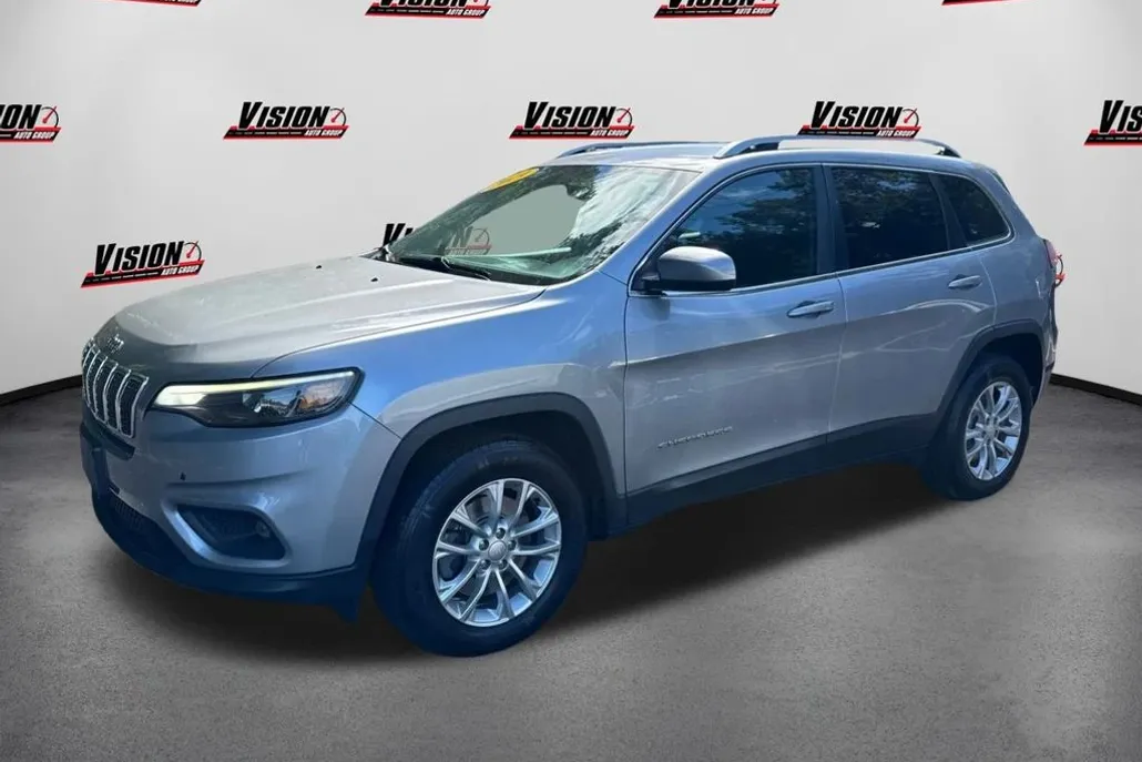2019 Jeep Cherokee Latitude photo 1