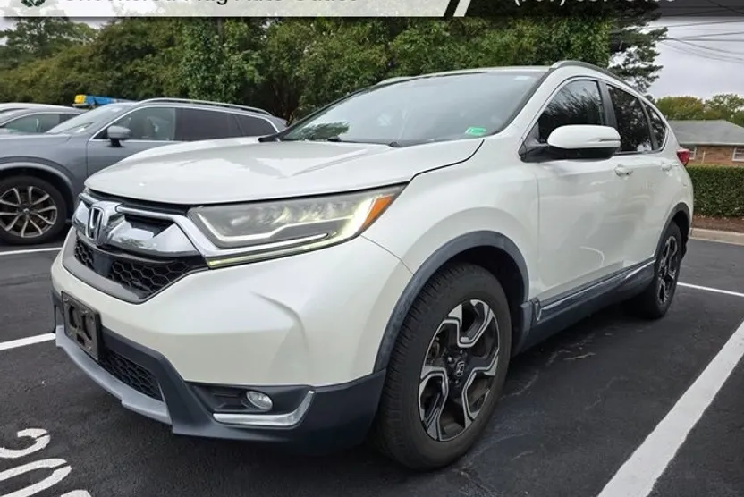 2017 Honda CR-V Touring photo 1