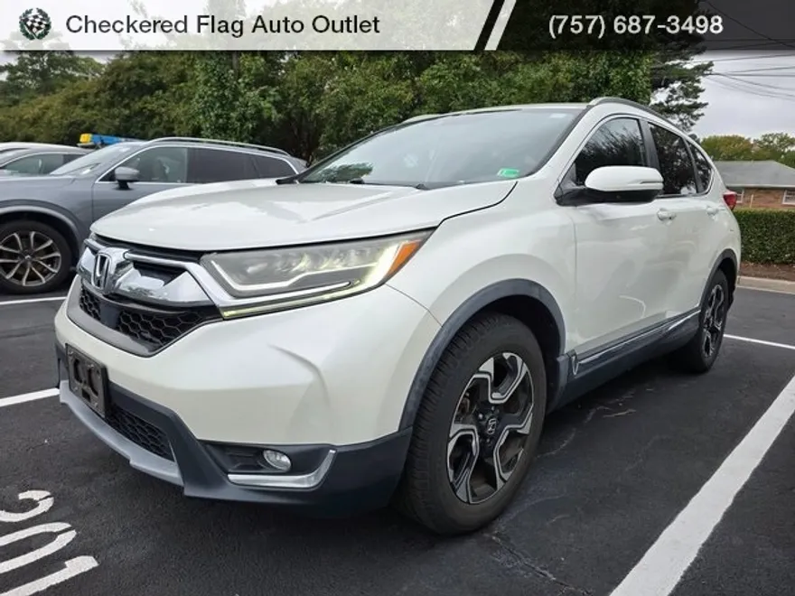 2017 Honda CR-V Touring photo 1