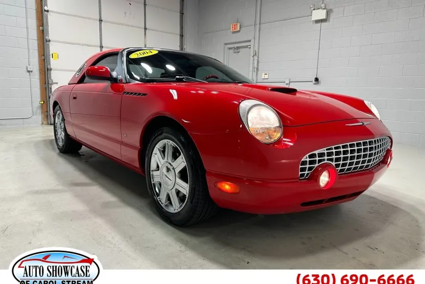 2004 Ford Thunderbird Premium photo 1