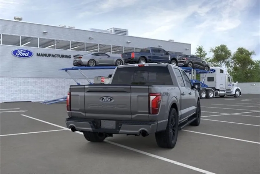 2025 Ford F-150 Lariat photo 1