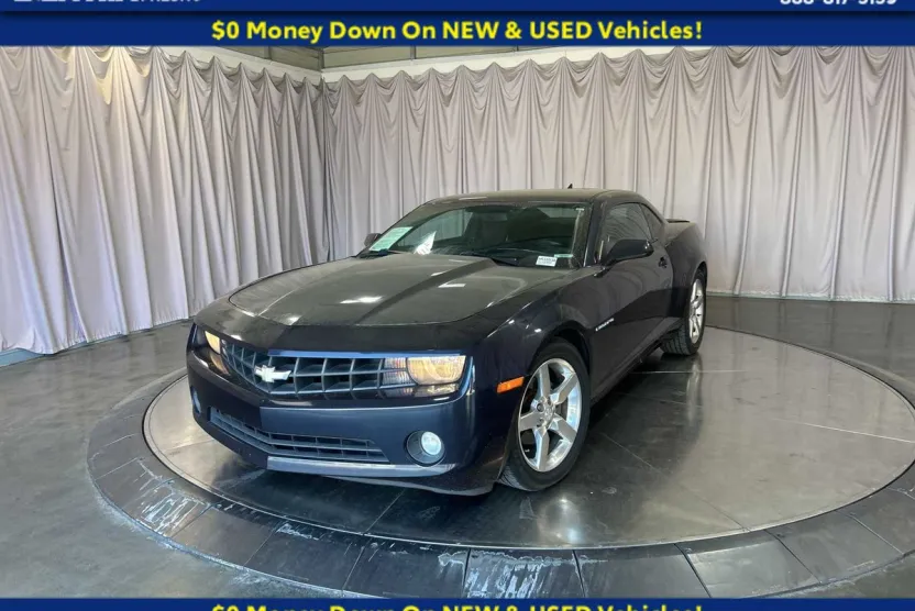 2013 Chevrolet Camaro 1LT photo 1