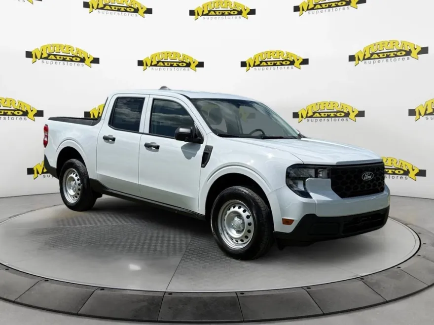 2025 Ford Maverick XL photo 1