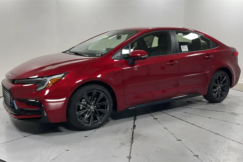 2025 Toyota Corolla Hybrid SE photo 1