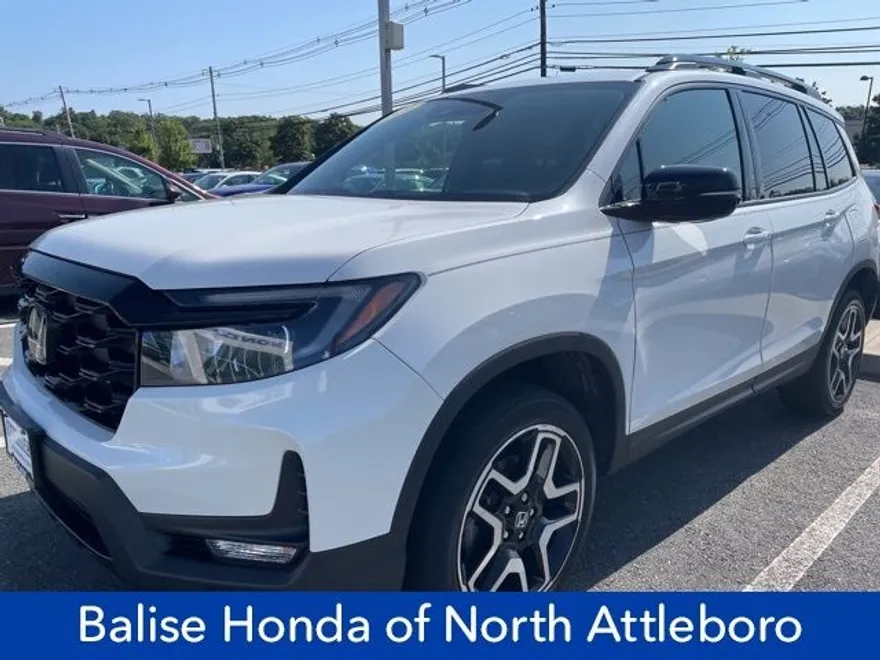 2023 Honda Passport Elite photo 1