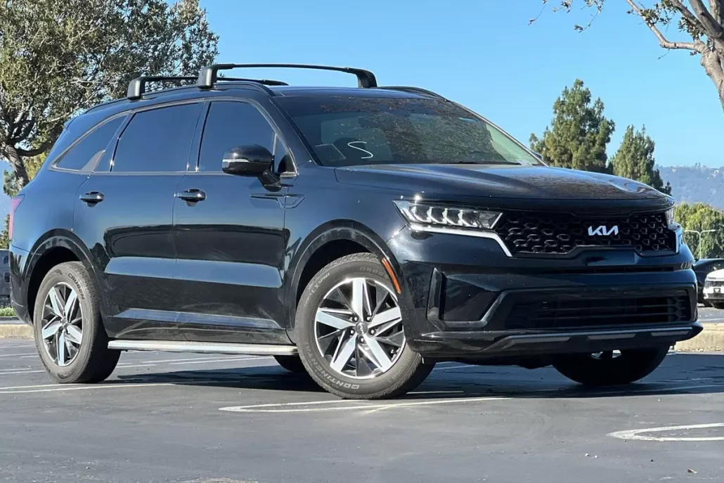 2022 Kia Sorento S photo 1