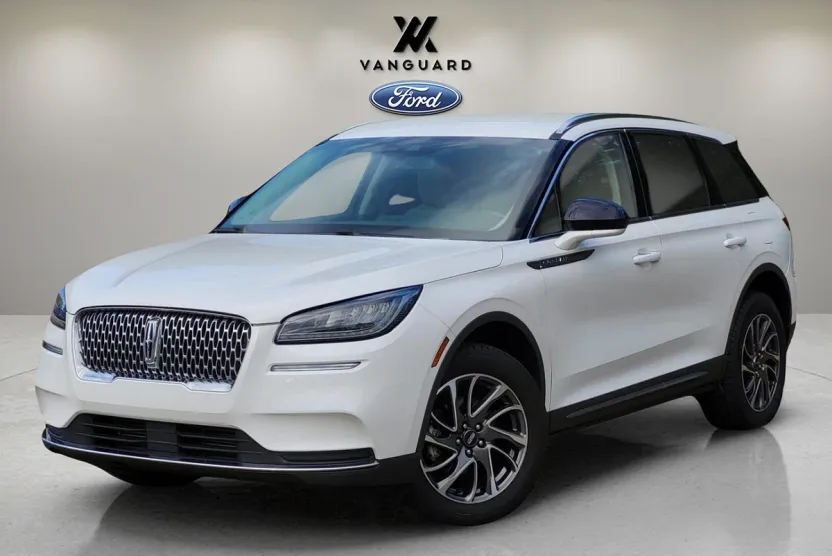 2021 Lincoln Corsair Standard photo 1