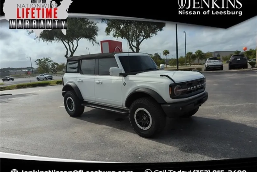 2023 Ford Bronco Outer Banks photo 1