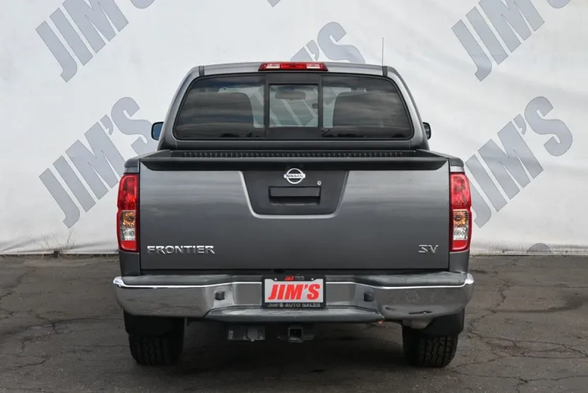 2019 Nissan Frontier Crew Cab SV photo 1