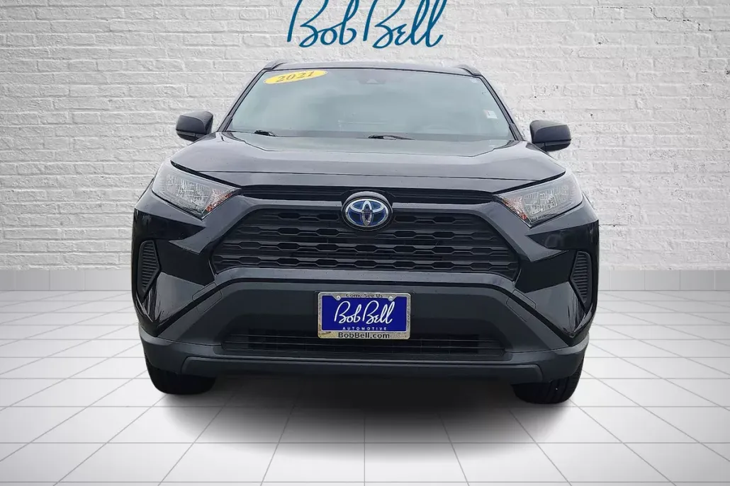2021 Toyota RAV4 Hybrid LE photo 1