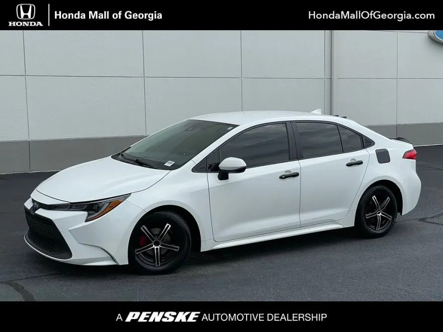 2022 Toyota Corolla Hybrid LE photo 1