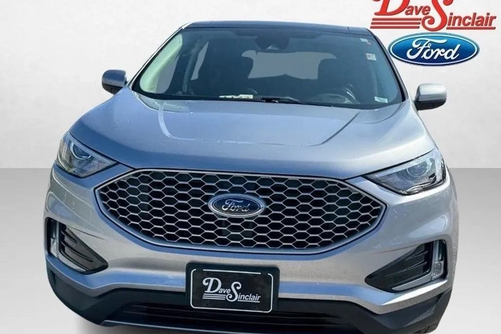2024 Ford Edge SEL photo 1