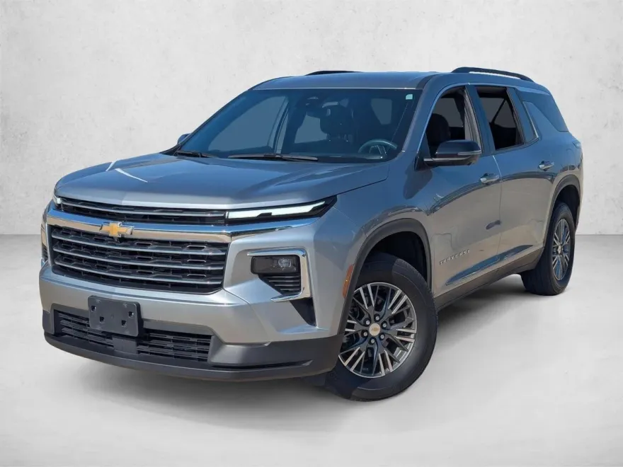 2024 Chevrolet Traverse photo 1