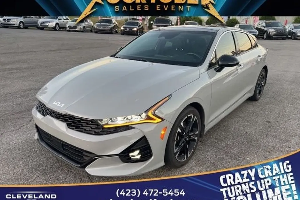 2022 Kia K5 GT-Line photo 1
