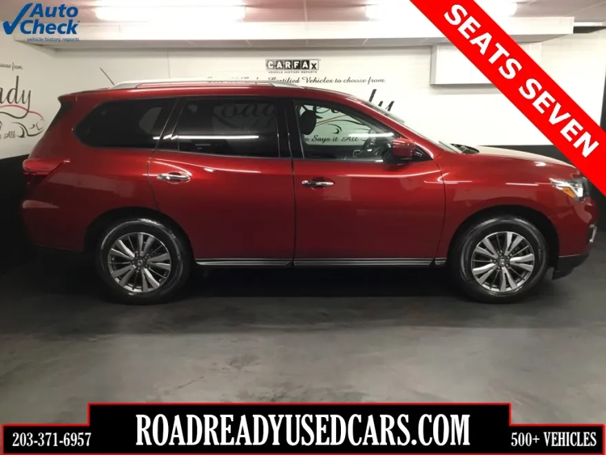 2018 Nissan Pathfinder SV photo 1