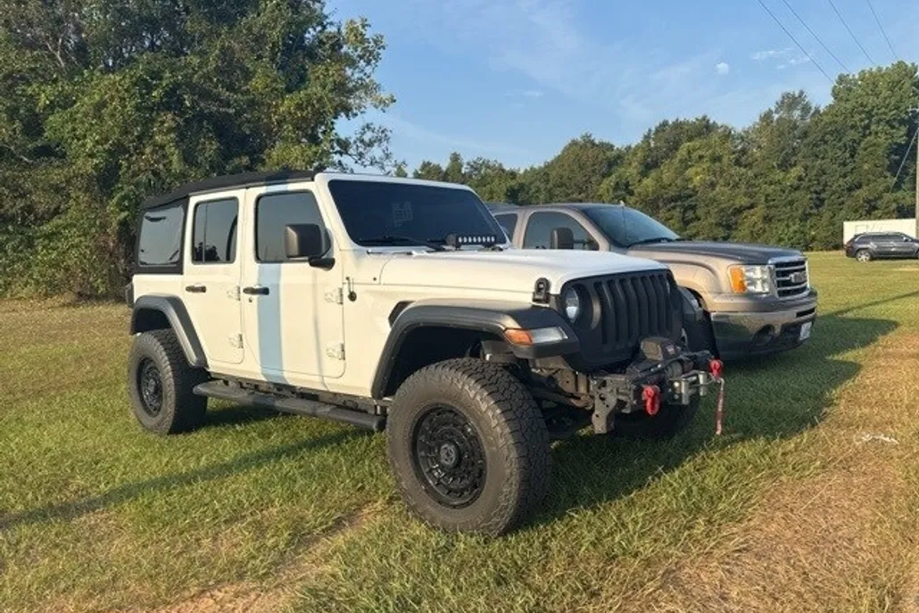 2018 Jeep Wrangler Unlimited Sport S photo 1