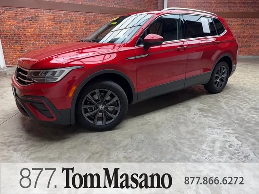 2022 Volkswagen Tiguan SE photo 1